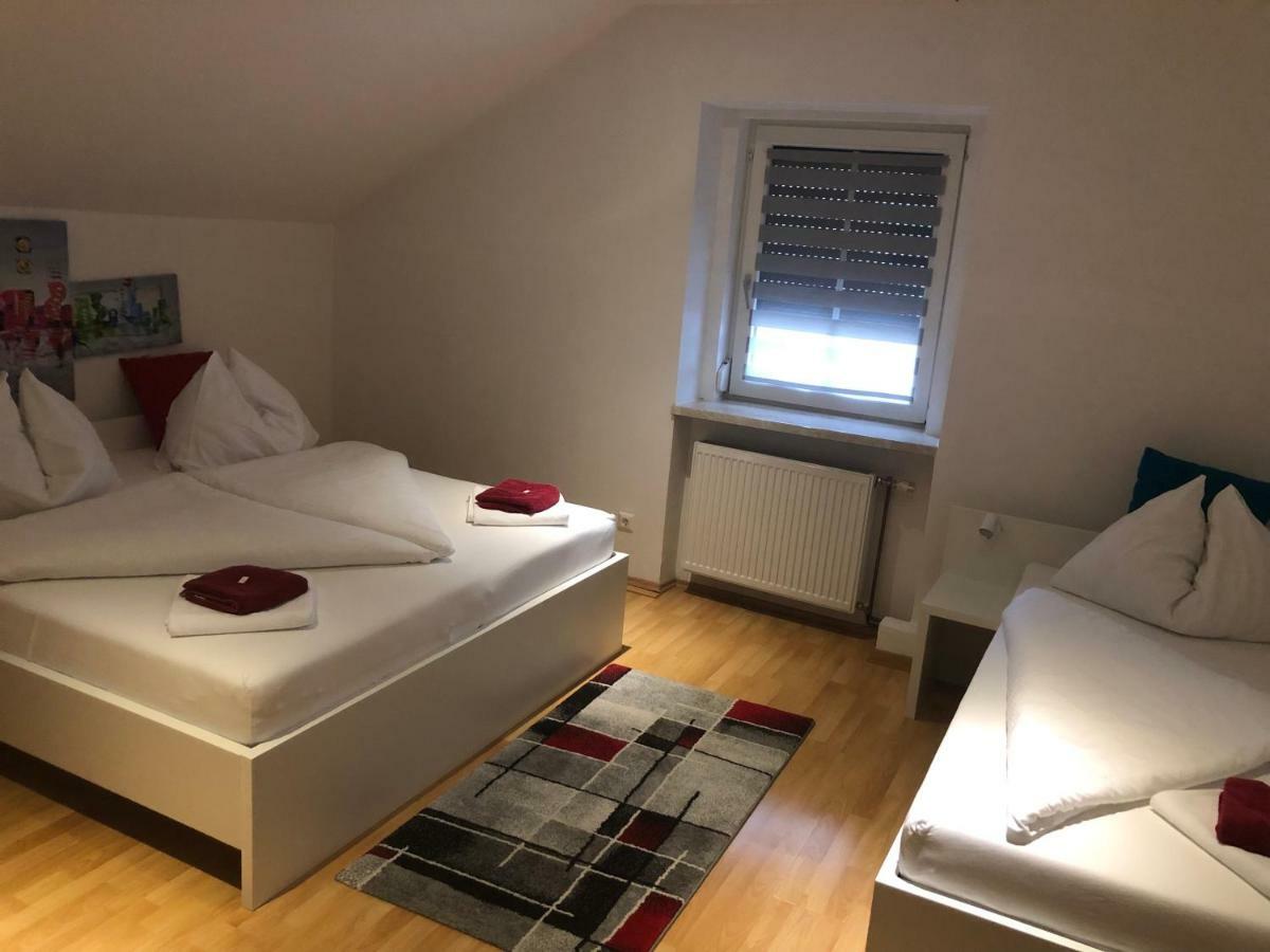 Center Rooms Villach Exterior photo