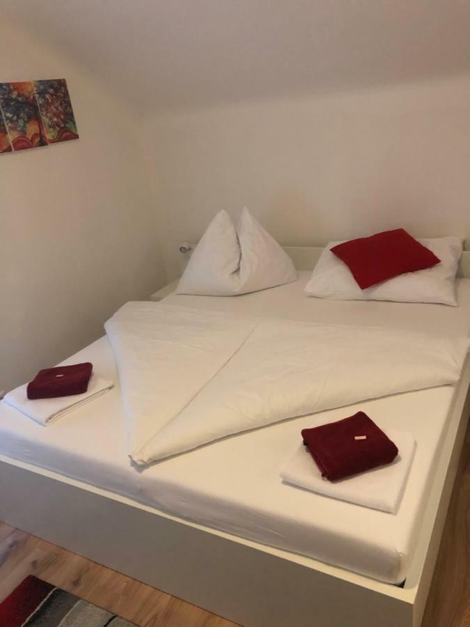 Center Rooms Villach Exterior photo